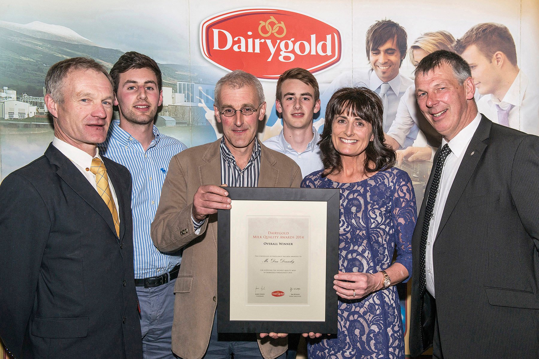 Pictured at the Dairygold Milk Quality Awards are Sean MacSweeney, Dairygold Board Member, winners Daniel &amp; Valerie Dennehy, Clonmoyle, Aghabullogue &amp; their sons Michael &amp; Colm &amp; Richard Hinchion, Dairygold Board Member. Photo O’Gorman Photography.
