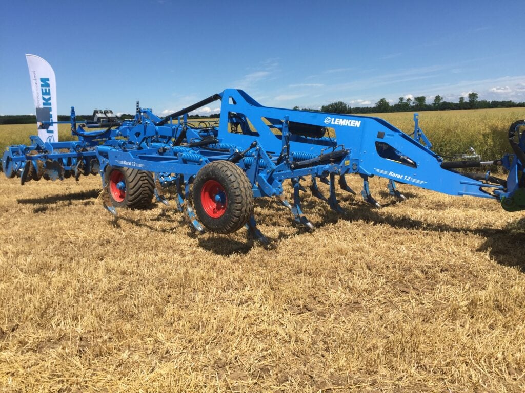Lemken Karat 12 stubble cultivator
