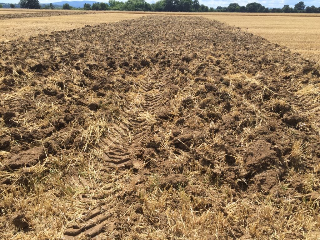 Soil surface after one pass of the Lemken Karat 12