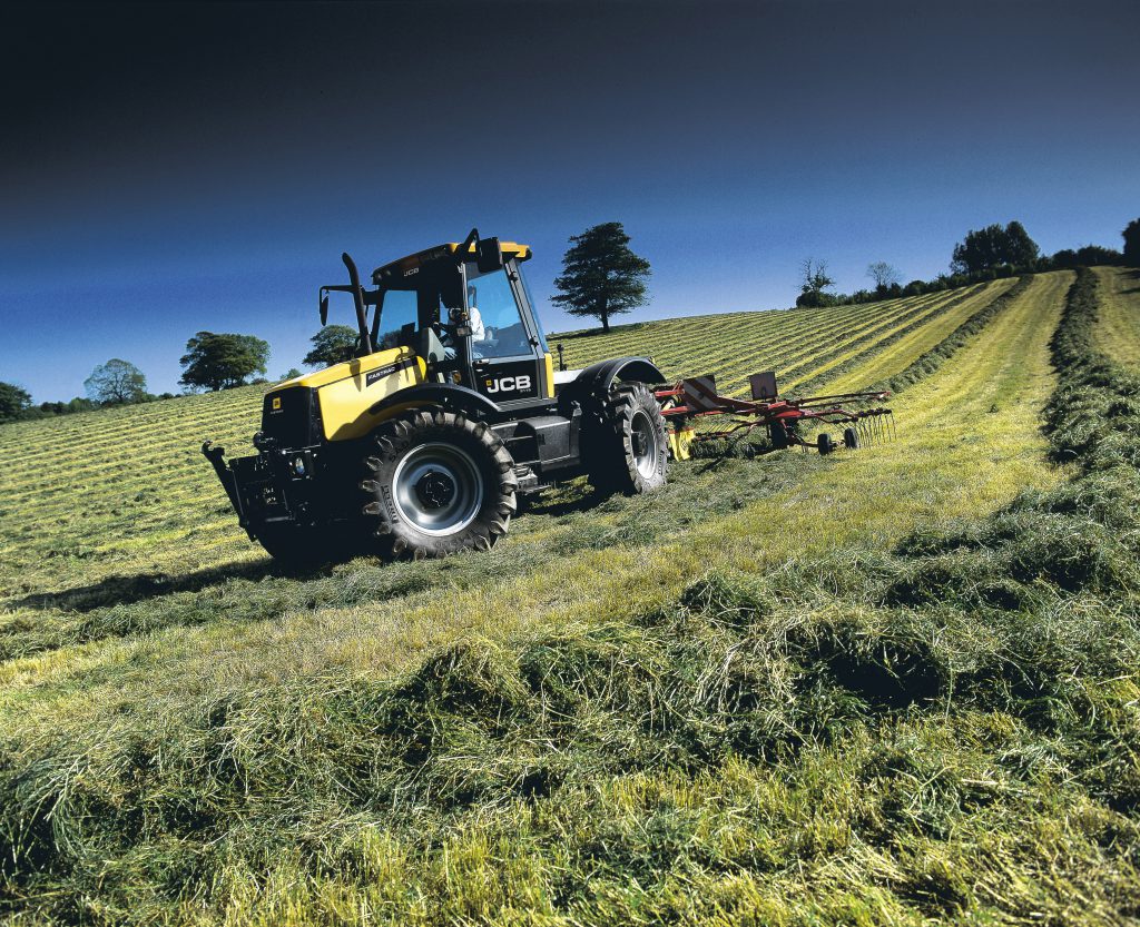 1998 – the Fastrac 2115 is launched