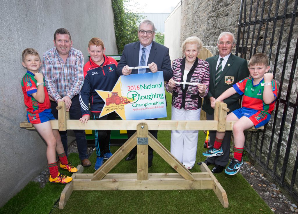 Launching the FBD Keeping you Safe wristbands for Ploughing 2016 at Screggan, Tullamore 20-22 September. Christy Doherty, Head of Farm and Business FBD; Anna May McHugh, NPA managing director; NPA chairman PJ Lynam; Paul Lynam, Lynam Garden Furniture and Shamrocks footballers Ronan Connolly, David Gibbons and Daithí Guinan.Picture: Alf Harvey/HRPhoto.ie no reproduction fee