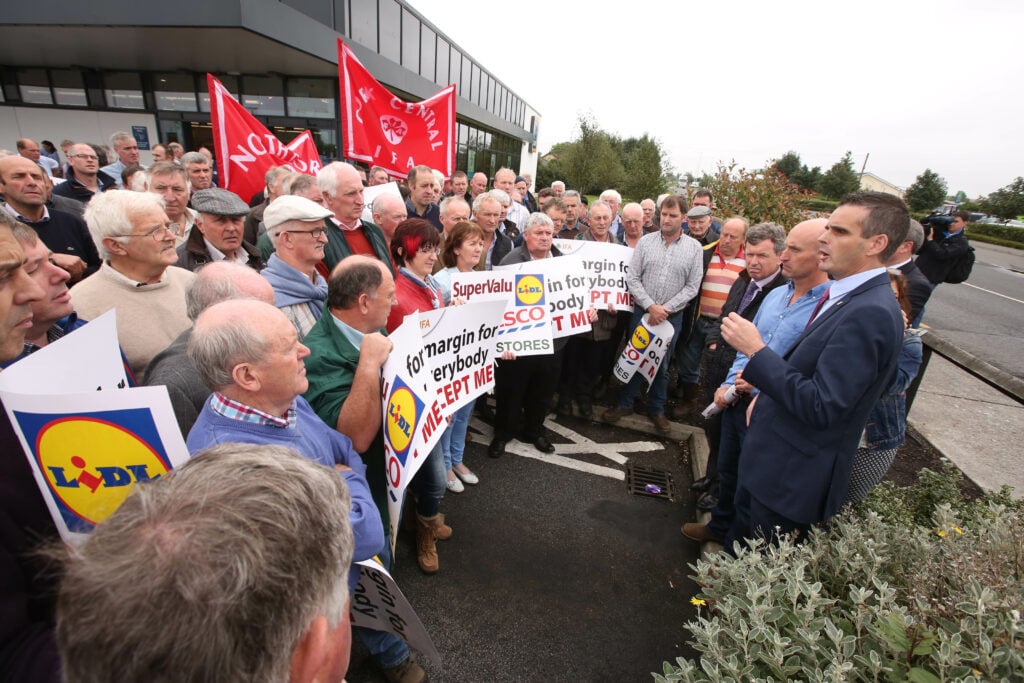 IFA President Joe Healy and IFA Livestock Chairman Angus Woods at the IFA protest at the Aldi supermarket in Tullamore.