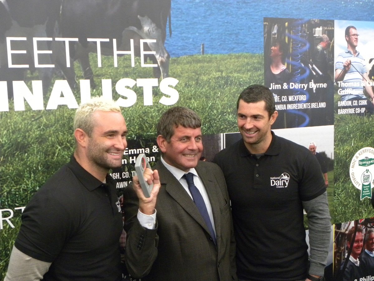 Irish rugby internationals Rob and Dave Kearney alongside Minister of State at the Department of Agriculture, Food and the Marine, Andrew Doyle.
