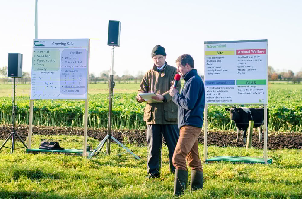 Richie Daly (right) and Jim Gibbons (left) speaking at the recent farm walk