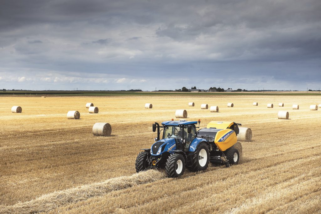 New Holland Roll Baler 125