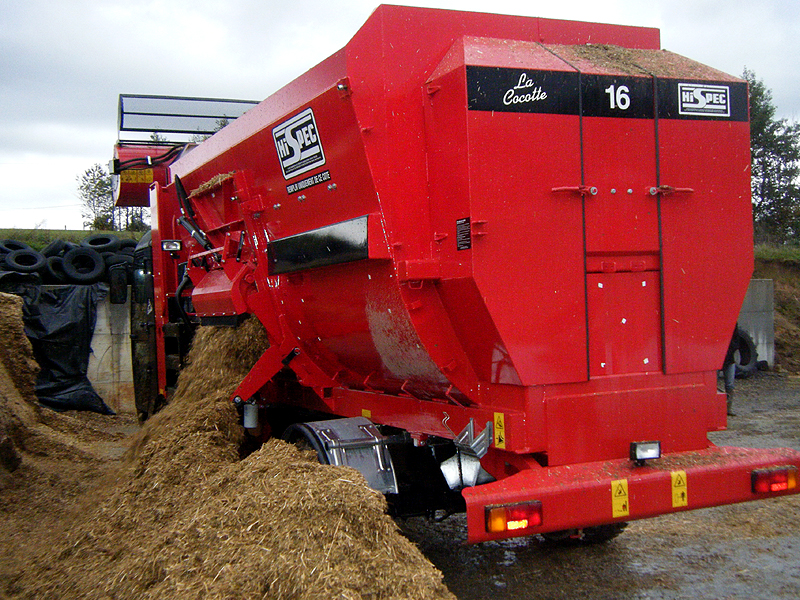 Hi-Spec MixMax 16 in operation