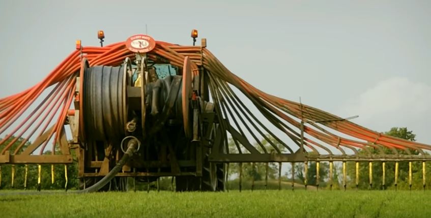 An umbilical spreading system in use. Image source: Conor Ryan