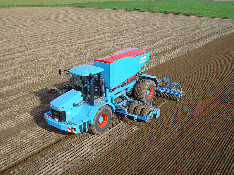 Lemken’s self-propelled power harrow drill combination was first seen in 2003.