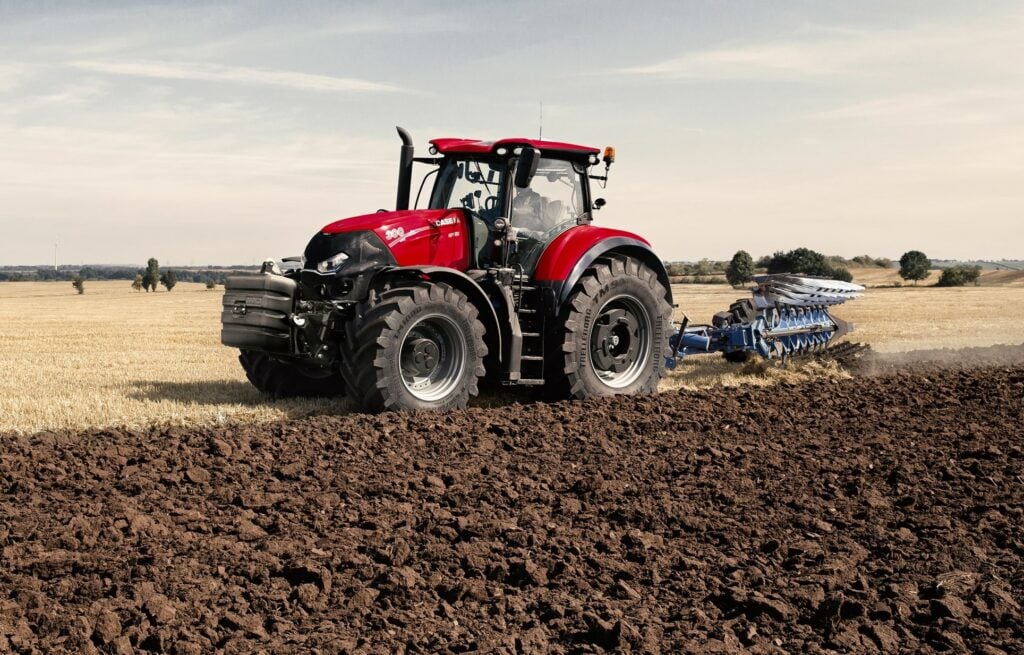 A Case IH Optum CVX 300 in action.