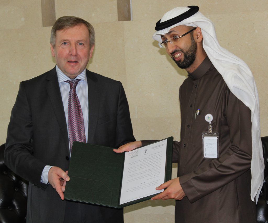 Minister Michael Creed and Prof. Dr Hisham Saad Aljadhey, the Executive President of the Saudi Food and Drug Authority (SFDA)