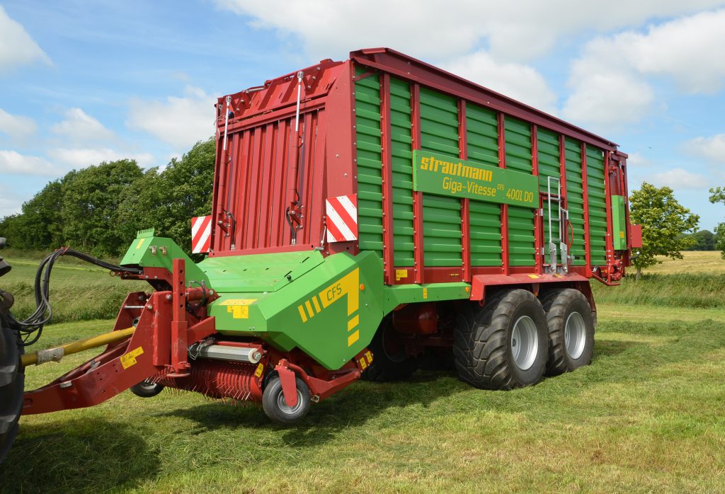 A Strautmann Giga-Vitesse silage wagon equipped with a CFS rotor.