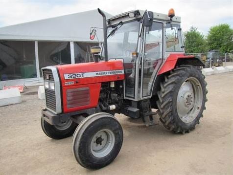 This 2WD Massey Ferguson 390T made in £10,200 (€12,000)