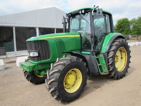 This 2004 John Deere 6620 sold for £18,000 (€21,177)