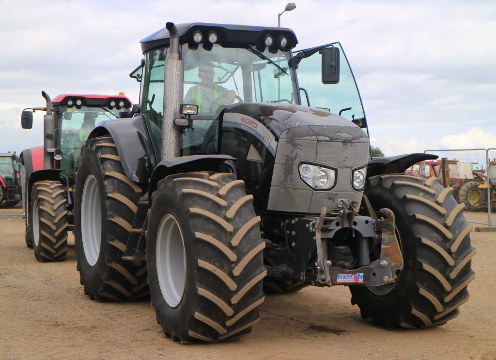 A rather unusual ‘black’ McCormick made an appearance in the shape of this 2009 TTX230. It didn’t make the reserve. Bidding maxed out at €22,430