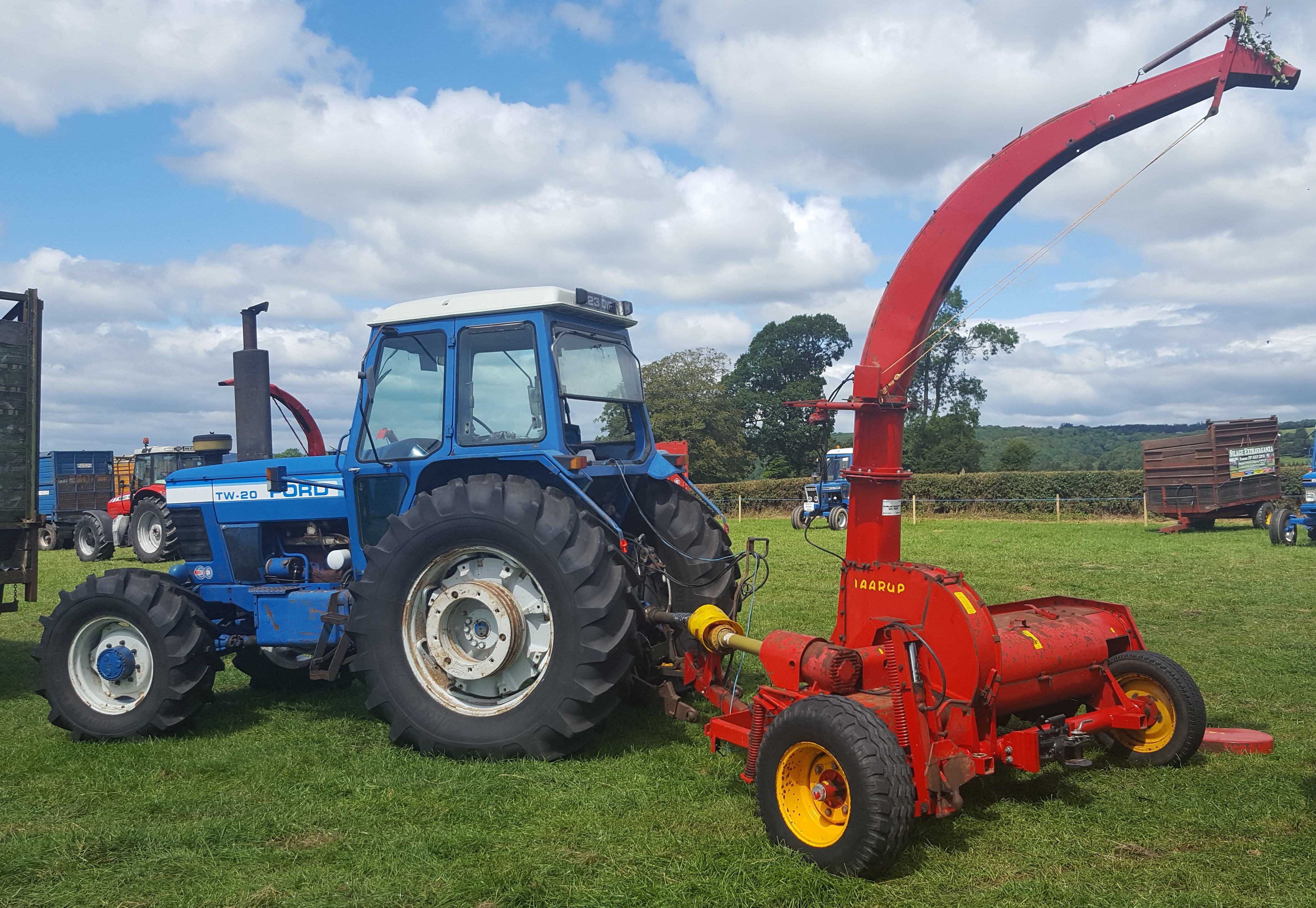 This 153hp Ford TW-20 was mated to a Taarup double-chop harvester at Lismore. It was one of several TW models at the event. The TW-20 was built from 1979 until 1983, at which point it was replaced by the TW-25