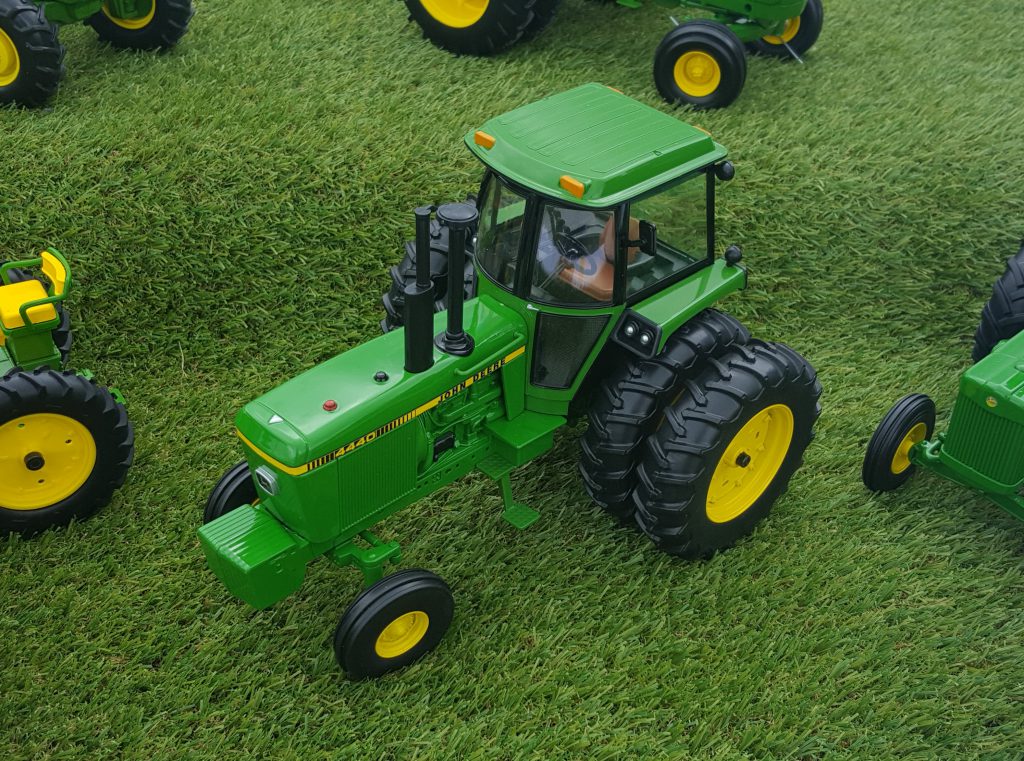 There were also tractors of a different stature on display at the event, including 1:16 and 1:32 scale models. This miniature John Deere 4440 mimics the proportions of its real-life equivalent. The 2WD 4440, which was manufactured in the late 1970s and early 1980s, was an especially-popular tractor in the grain-belt of the USA. A small number of 4440s were also sold in Ireland; they were considered very powerful machines back then