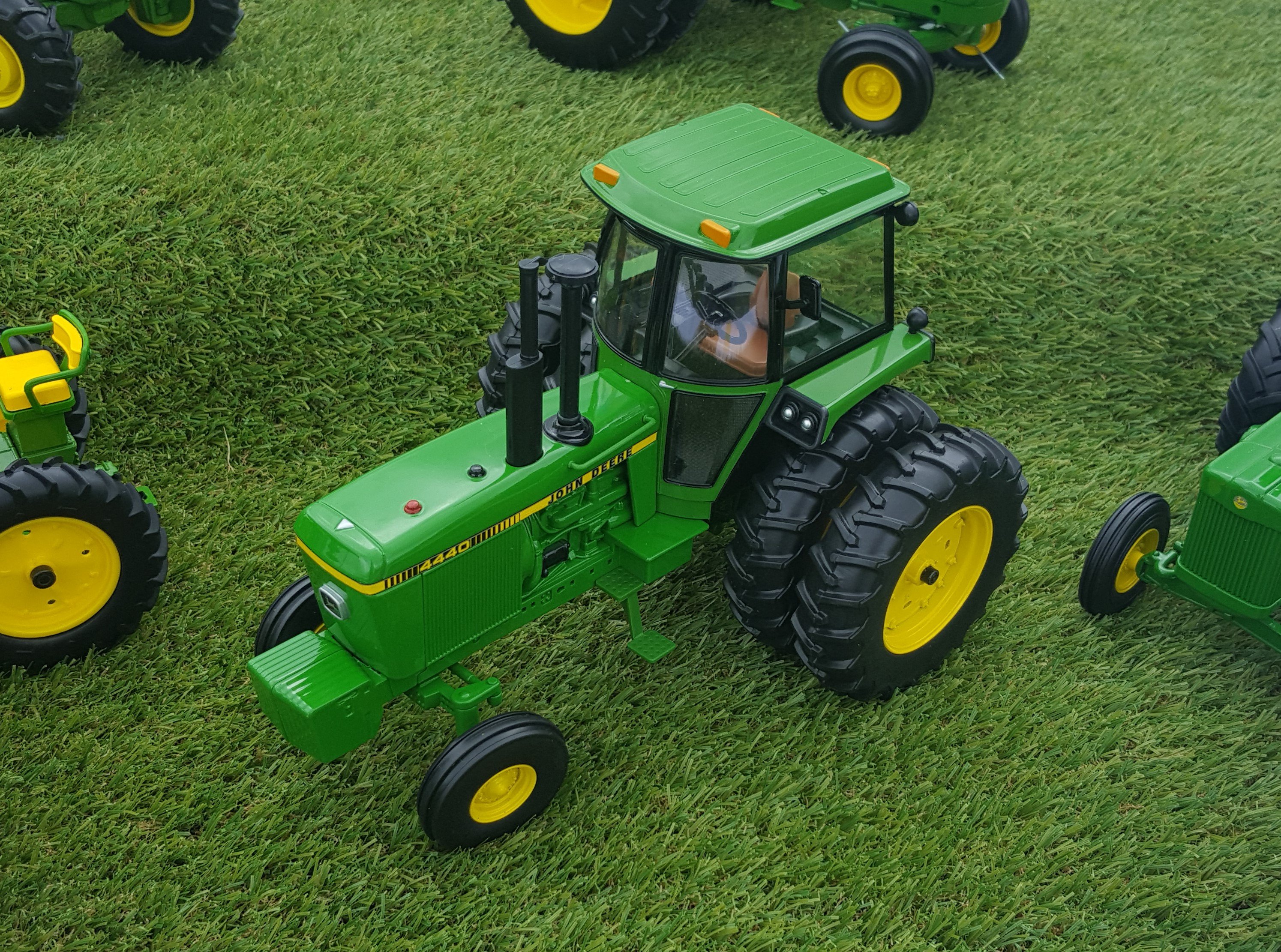 There were also tractors of a different stature on display at the event, including 1:16 and 1:32 scale models. This miniature John Deere 4440 mimics the proportions of its real-life equivalent. The 2WD 4440, which was manufactured in the late 1970s and early 1980s, was an especially-popular tractor in the grain-belt of the USA. A small number of 4440s were also sold in Ireland; they were considered very powerful machines back then