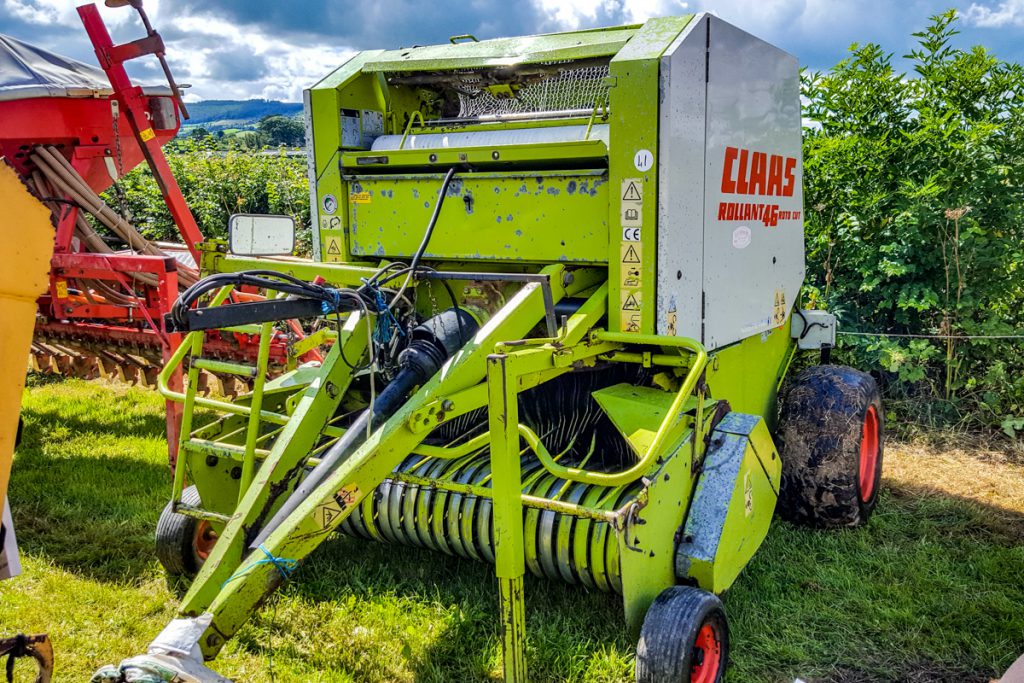 Bidding appeared relatively busy for this tidy-looking Claas Rollant 46 Roto Cut. However, offers topped out at €3,900. It didn’t sell, but negotiations continued after the auction