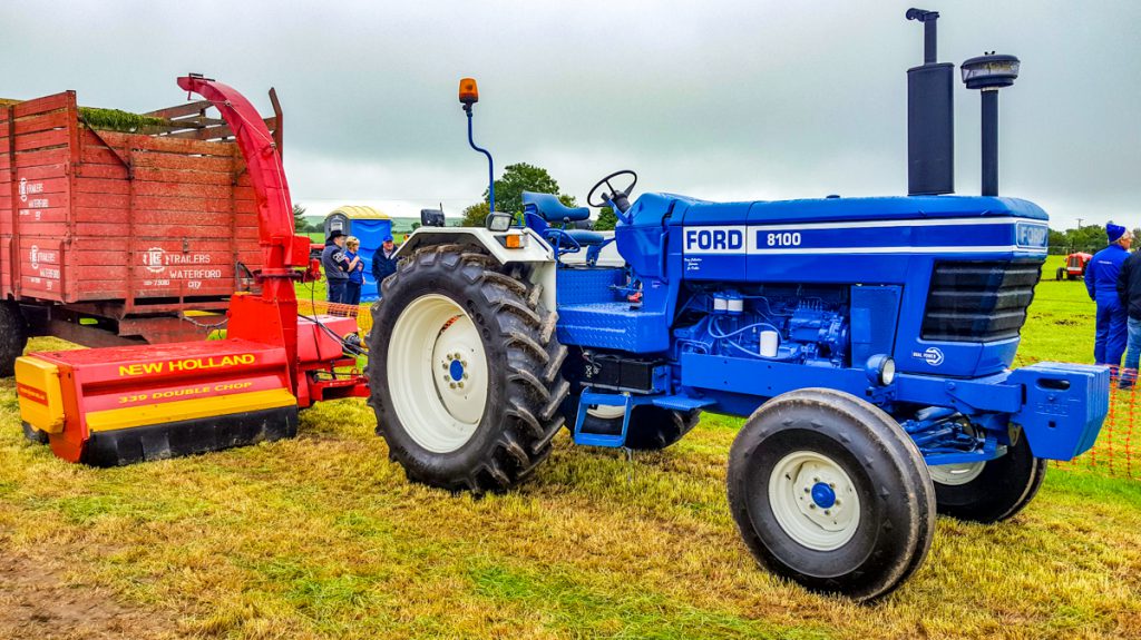 This striking, eye-catching tractor belongs to Michael Hoey – a well-known collector and enthusiast from Lusk (Co. Dublin). He has a large collection of Ford and Ford-derived classic and vintage tractors, plus examples from other marques too