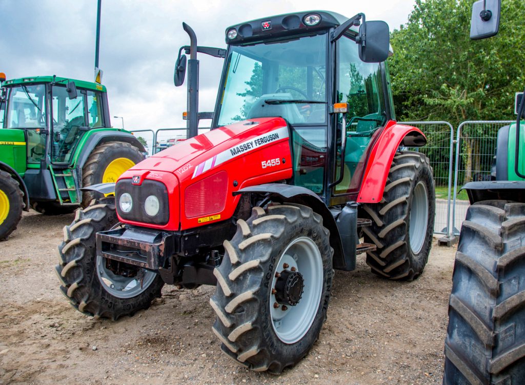Droop nose: This fresh-faced 2005 Massey Ferguson 5455 was showing 4,250 hours. The hammer fell at a sale price of £16,000