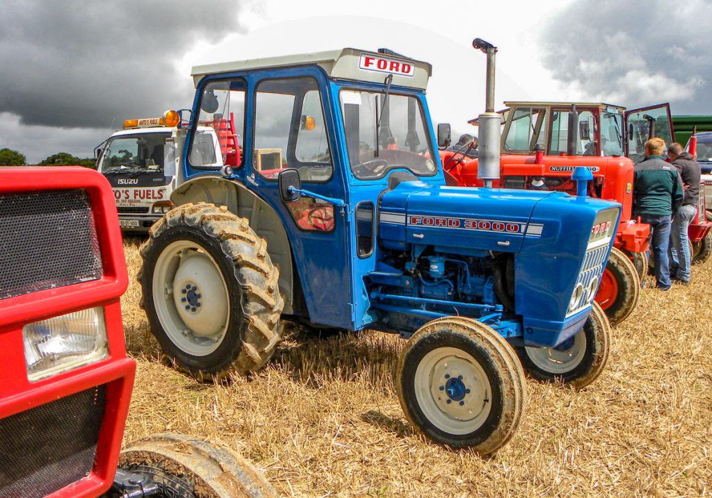 Ford and Fordson tractors were relatively plentiful on the day. This 3000 looked well in its striking blue livery, nestled amongst its Nuffield, International (IH) and Case IH counterparts