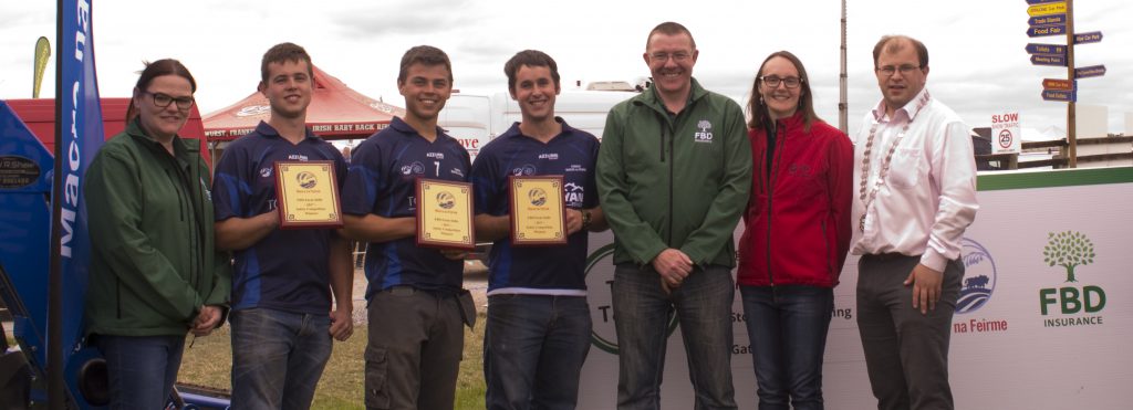 Pictured are Fermoy Macra, Avondhu Farm Safety Award winners at the 2017 Macra na Feirme / FBD National Finals at the Tullamore Show from left to right: Amanda Brennan, FBD Branch Manager Tullamore; Tommy Keane; William Keane; James Geary; Pat Gilligan, FBD Head of Sale Midlands and West; Brigid Quigley, Training Network Manager for Macra na Feirme Young Farmer Skillnet; and James Healy, Macra na Feirme National President