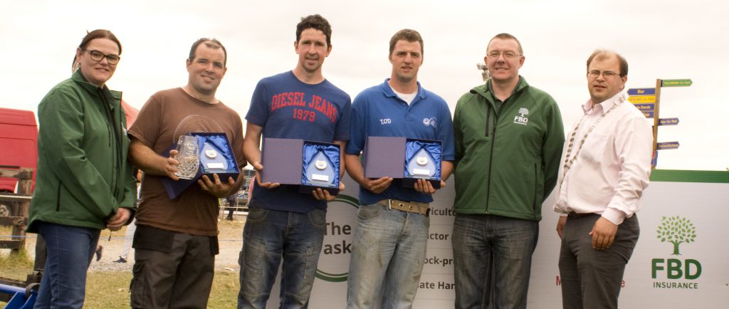 Pictured are Kilmeen Macra, Carbery, Cork runners up in the 2017 Macra na Feirme / FBD Farmskills National Finals at the Tullamore Show from left to right: Amanda Brennan, FBD Branch Manager Tullamore; Donal O’Leary; James Barrett; Tim O’Donovan; Pat Gilligan, FBD Head of Sales Midlands and West; and James Healy, Macra na Feirme National President