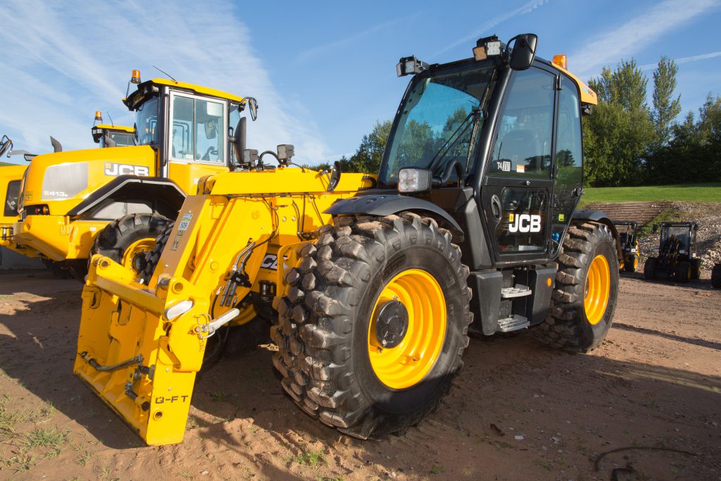 This 2016 541-70, with 368 hours on the odometer, sold for £58,500 excluding VAT