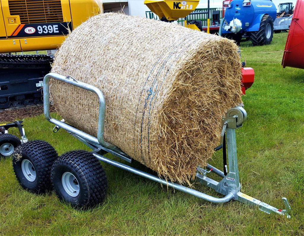This bale transporter is suitable for an ATV. It’s manufactured by Northern Irish company Quad X and is apparently suitable for silage, hay and straw. According to the firm, it’s ‘well balanced’ to reduce the weight on the drawbar. In fact, says Quad X, you can even ‘easily position the transporter by hand, while its loaded with a bale of hay or straw’. Asking price is €1,375 (excluding VAT)