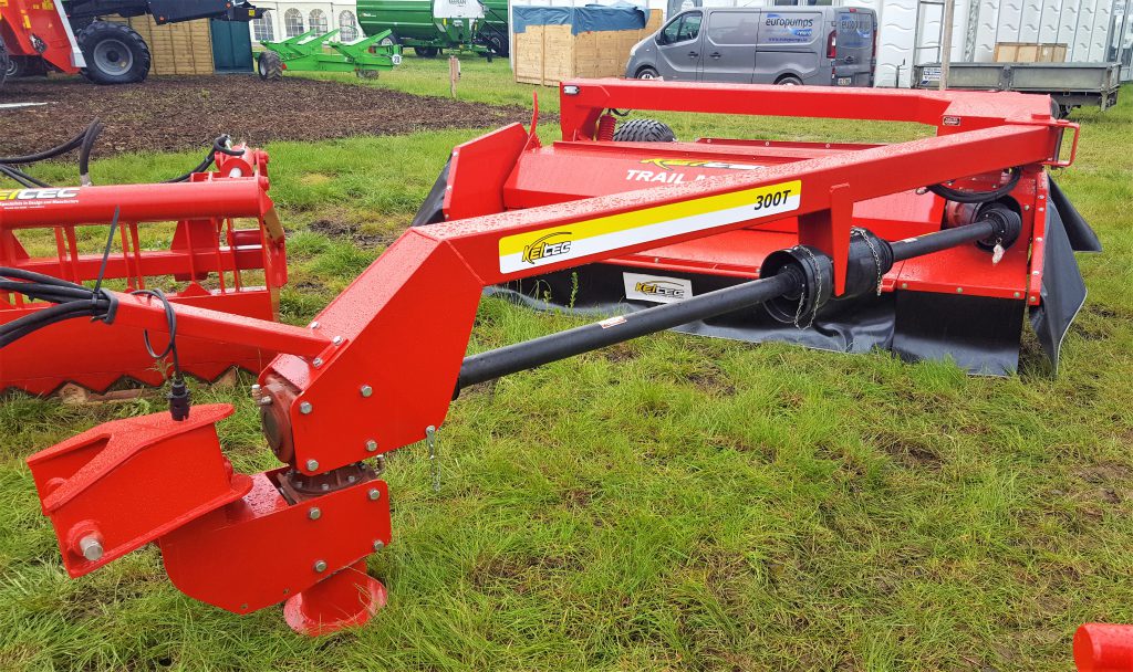 This 3m-wide 300T trailed mower-conditioner, from Keltec, comes with a spring floatation system and LED lights. It lists at €18,500 (excluding VAT). A limited number were manufactured for the 2017 season; wider availability is expected next year. This machine made its official debut at the FTMTA Farm Machinery Show in Punchestown earlier this year
