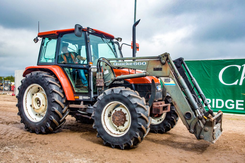 This New Holland L95 came with a Quicke front loader. It had 5,826 hours showing. It sold on the day; the hammer fell at £12,200