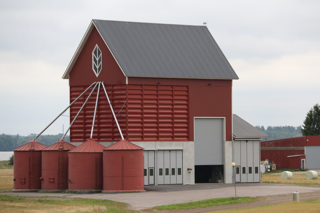 The Riolo brothers invested in a €250,000 drying house to make their farm more productive – but it’s unlikely to ever pay for itself