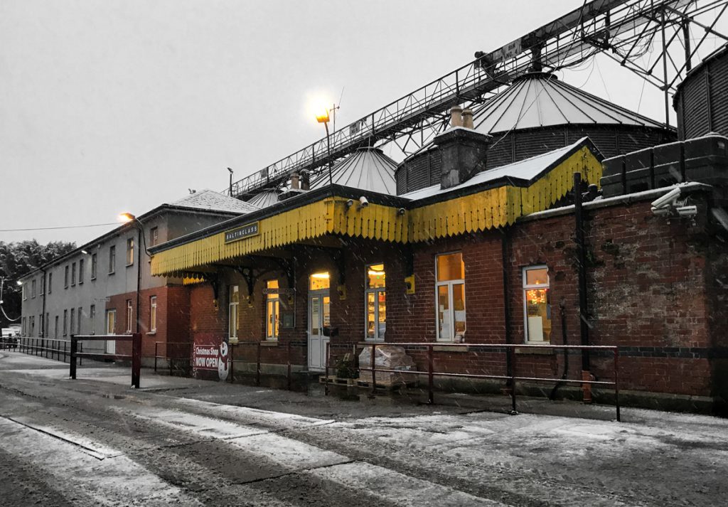 Snow coming down on the weighbridge at Quinns of Baltinglass