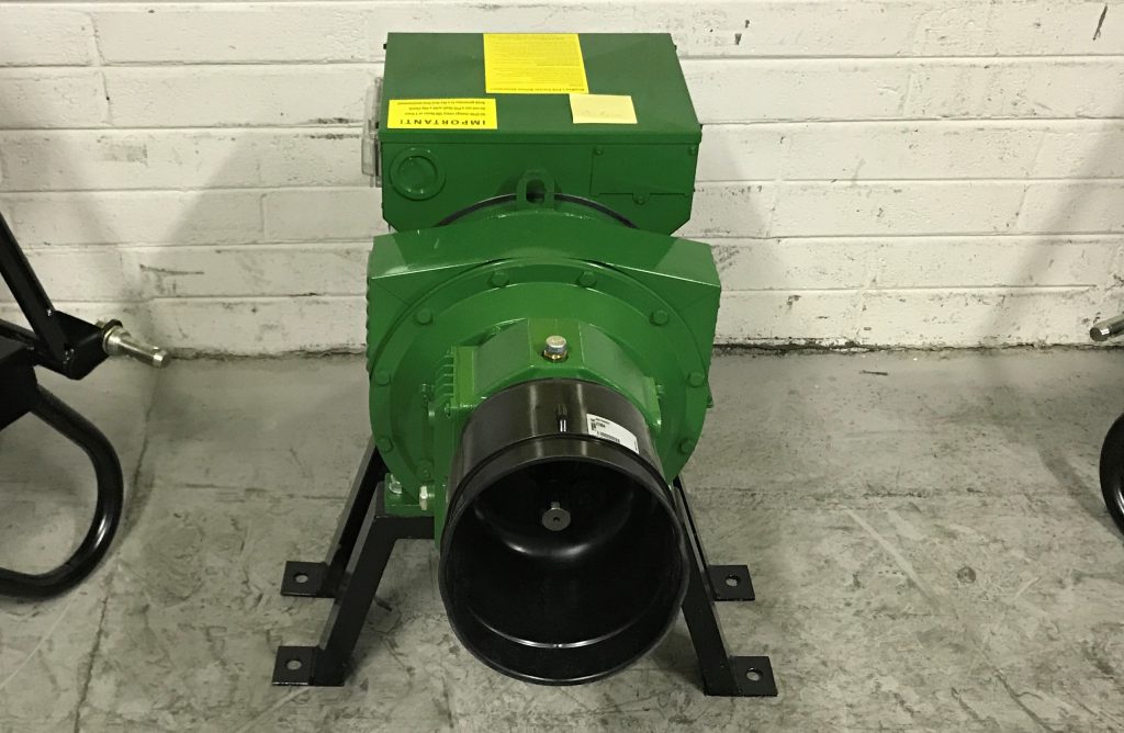 A 33KVA tractor driven geneator with ‘fixed’ legs