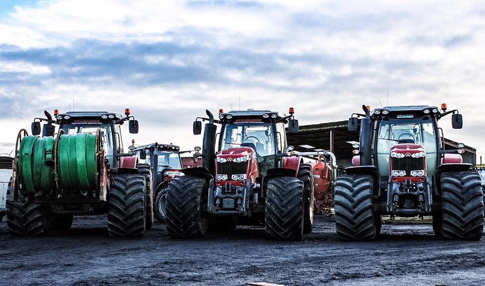 Killen Bros Contracting runs a fleet of Massey Ferguson tractors. Image source: Lorraine Kirk Photography