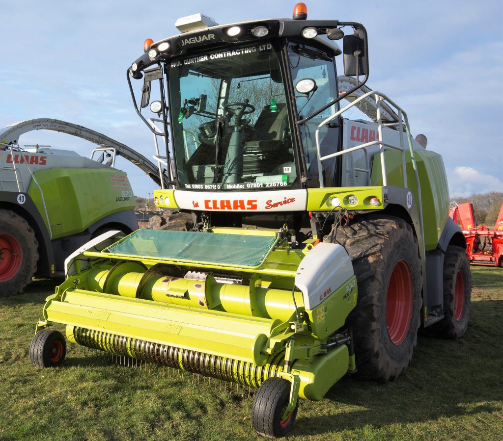 This 2013 Claas Jaguar 970 (engine hours: 3,400; drum/cylinder hours: 2,501) came with RTK 'Auto Pilot', a rear hitch and a pick-up header. It made £98,500