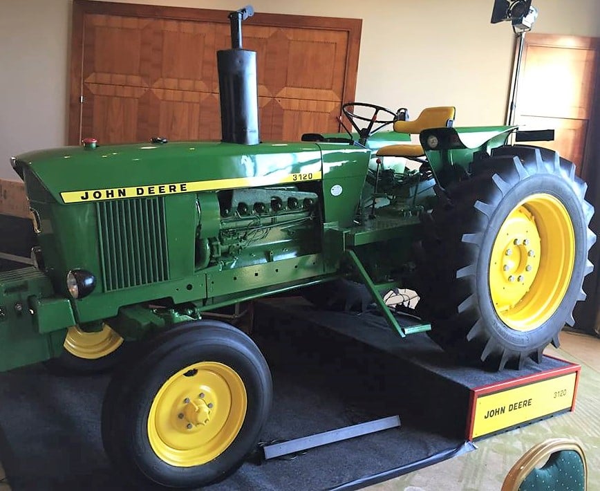Image source: ‘John Deere Hanlon’ Facebook page