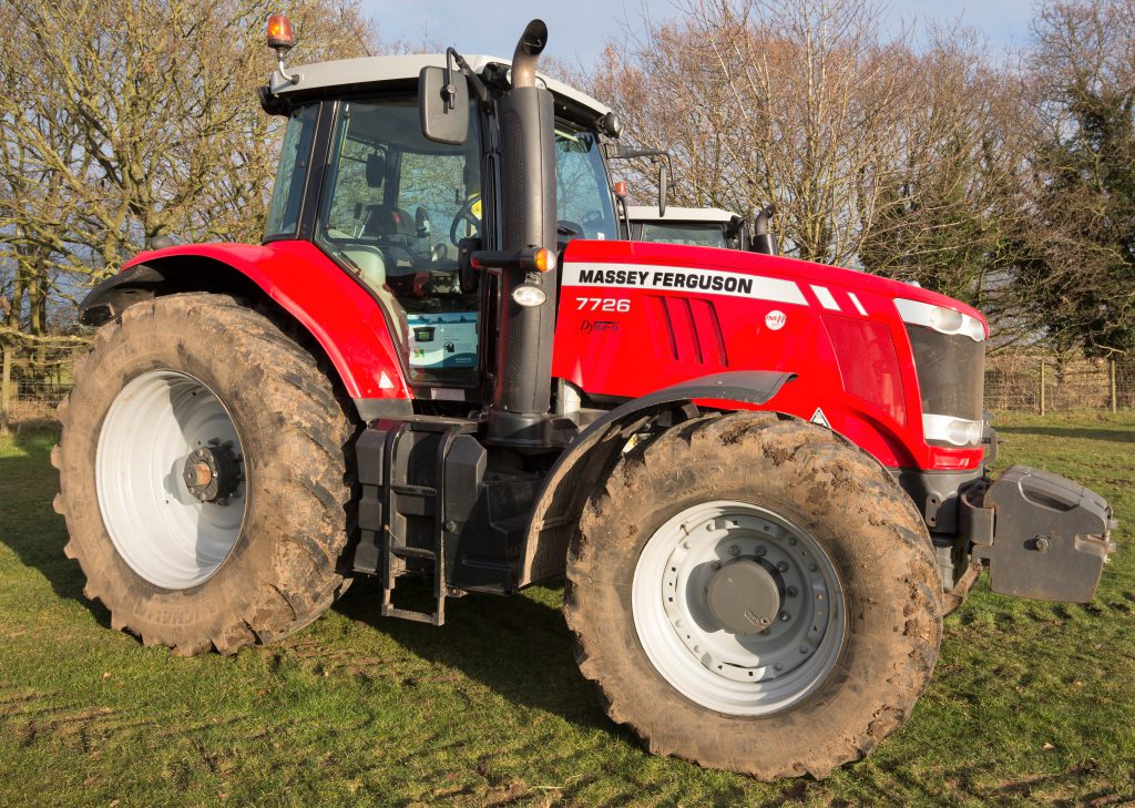 This 2016 MF 7726 (Dyna-6; 50kph) was showing 2,687 hours. With a Trimble EZ-Guide 250 fitted, it sold for £55,000