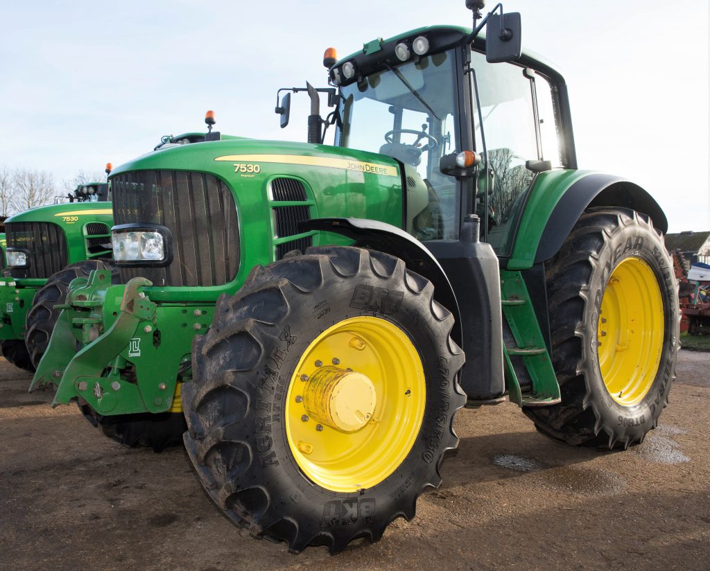 This 2011 John Deere 7530 Premium (AutoPowr; 50kph), with a Laforge front linkage and PTO, front axle and cab suspension and air brakes, had 7,230 hours showing. It sold for £32,800