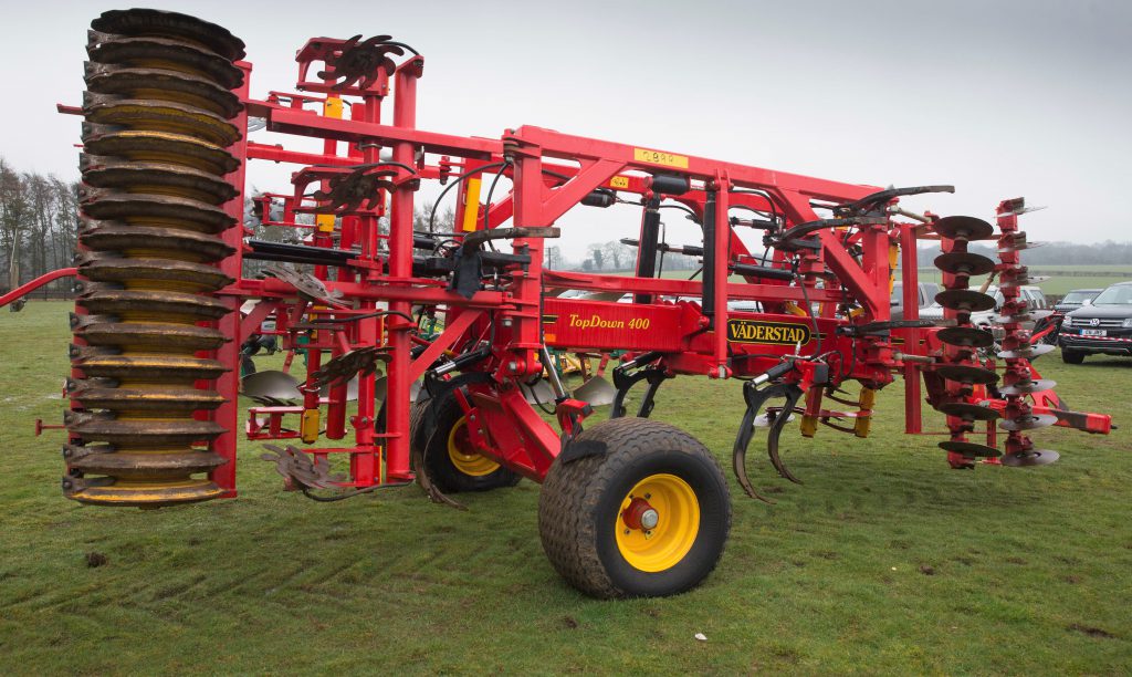 This 2014 Vaderstad TopDown 400 (4m; trailed) sold for £28,000