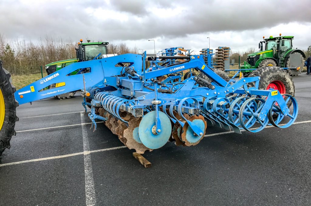 The Lemken Helidor 9