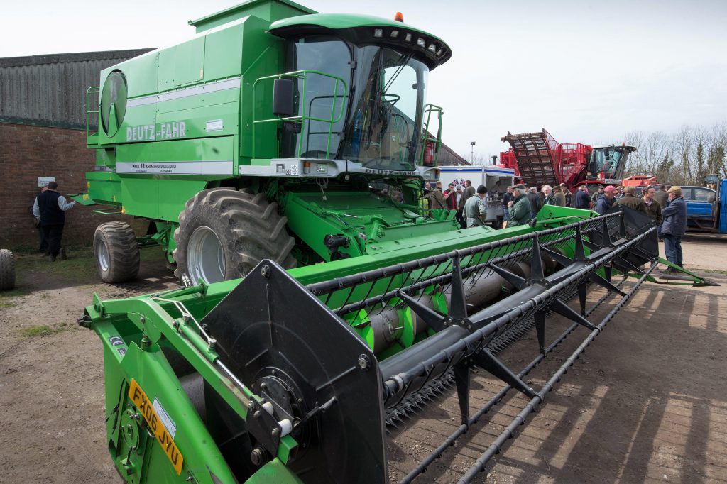 This 2006 Deutz-Fahr 5690 (7.2m header; trolley; approximately 1,847 hours) sold for £43,000