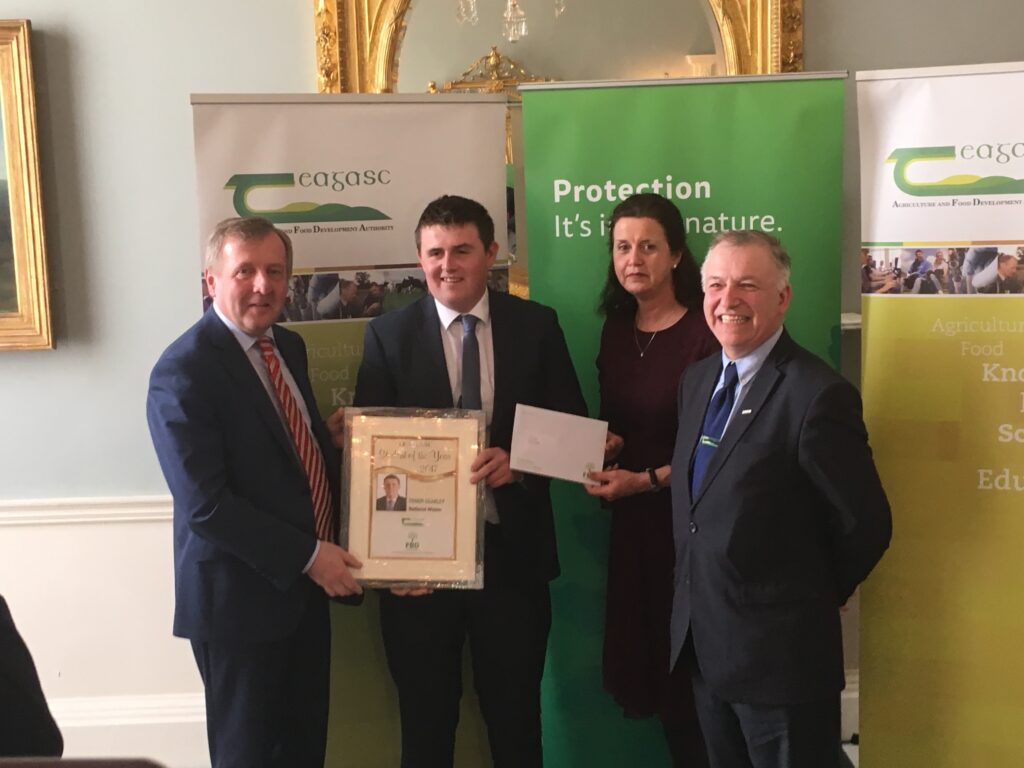 Conor Coakley receiving his Teagasc / FBD Insurance Student of the Year award
