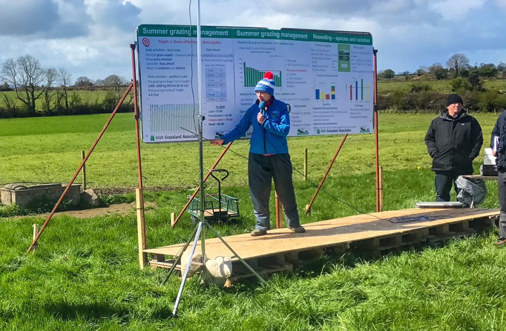 UCD’s Bridget Lynch speaking at the Irish Grassland Association’s grazing infrastructure event