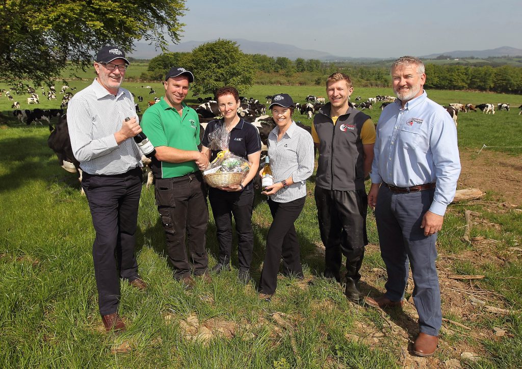 L-R: Tim Bunnett, sales operation’s manager, LIC Europe; Bill Keane, farmer; Linda O’Neill, sales manager, LIC Ireland; Maireid Hayes, office administrator, LIC Ireland; Tommy Connors, AI technician; and Larry Burke, territory manager Ireland, Eurogene AI Services. Image source: Noel Browne