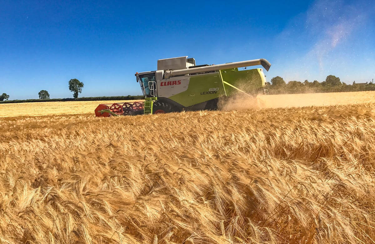 There was plenty of dust from the combine