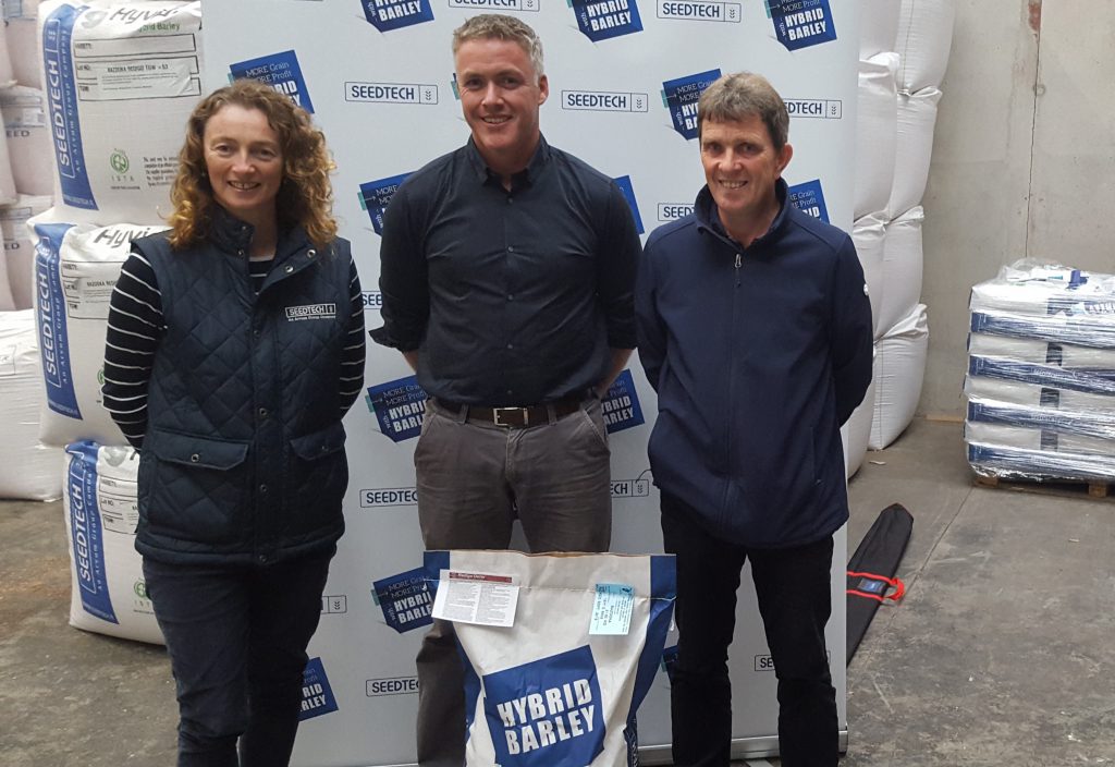 Ellenor McDonnell from Seedtech; winning farmer Luke Cunningham; and Pat Clancy from Denn Feeds. Image source: Seedtech