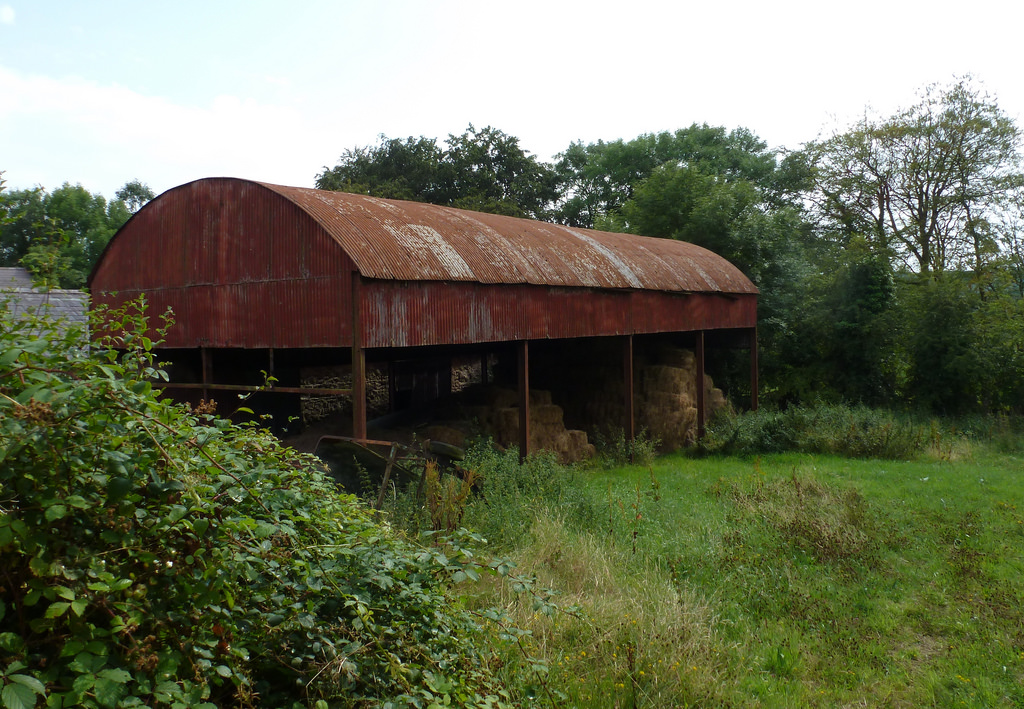 Round roof hayshed