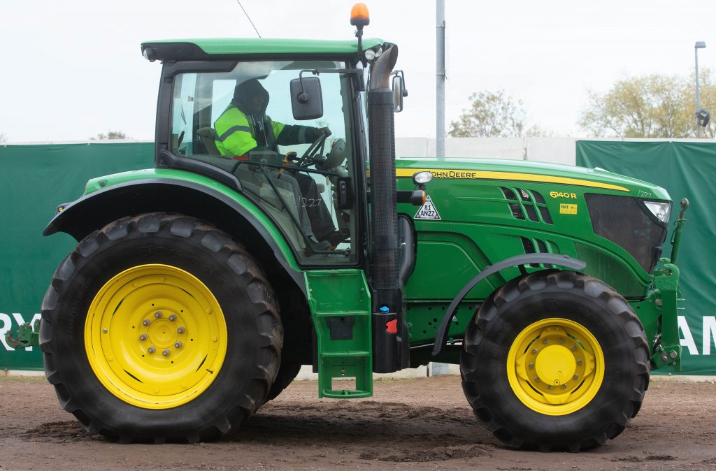 This 2016 John Deere 6140R (AutoQuad; front axle and cab suspension; front linkage; 2,905 hours) sold for £46,200