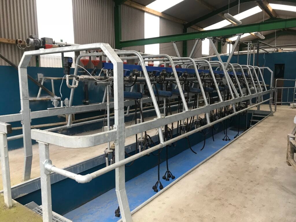 Secondhand, 10-unit, Delaval milking parlour